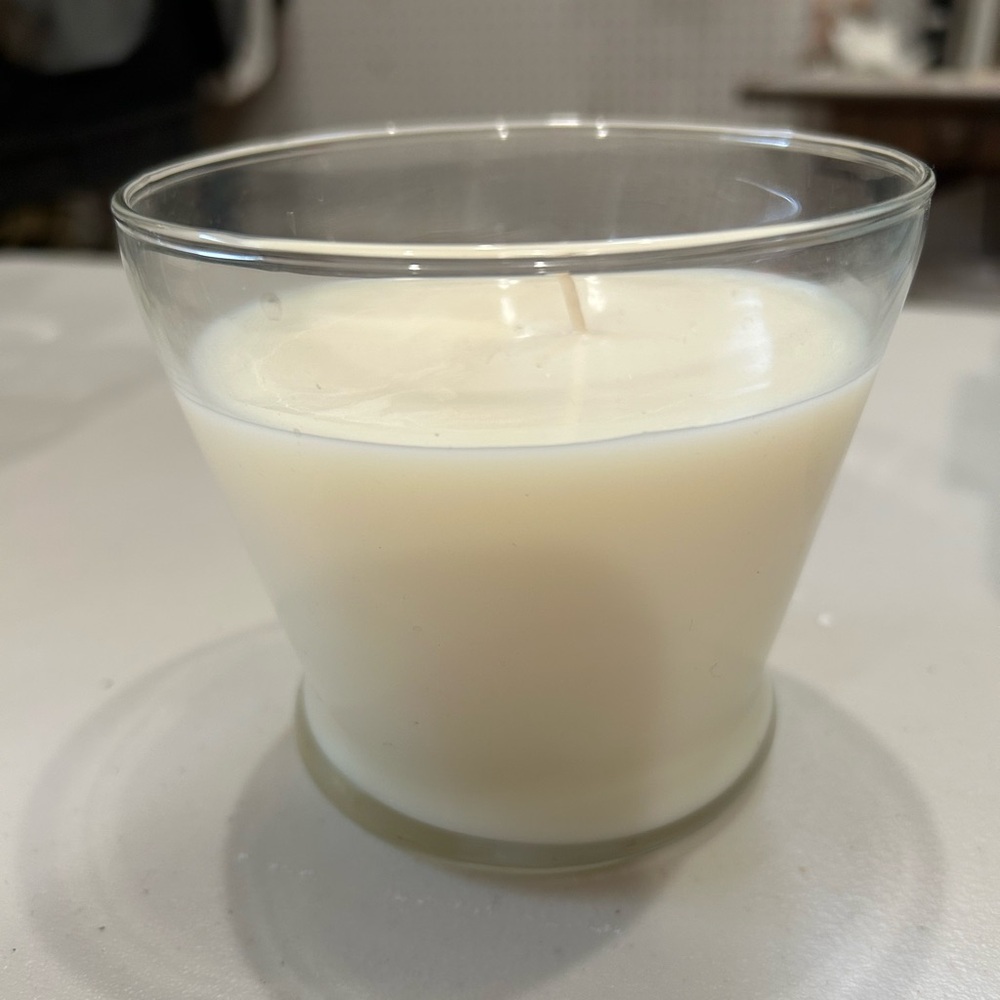 Apple Soy Wax Scented Candle - Picture 2 of 2